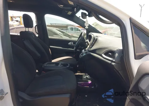 2021 Chrysler Pacifica Touring z USA, uszkodzony, nr VIN 2C4RC1FG8MR510150